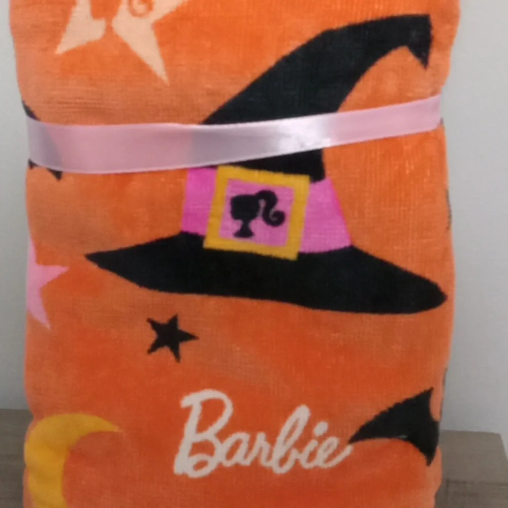 Barbie Halloween Hand Towel Set New 🧡🧡🧡🖤🐈‍⬛🐈‍⬛🐈‍⬛